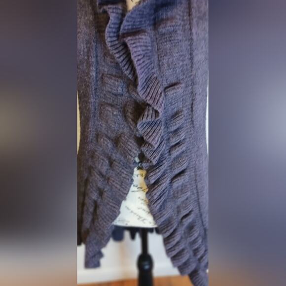 Elisabetta purple cable knit Made in Italy mohair blend ruffle cardigan.… - Picture 4 of 7